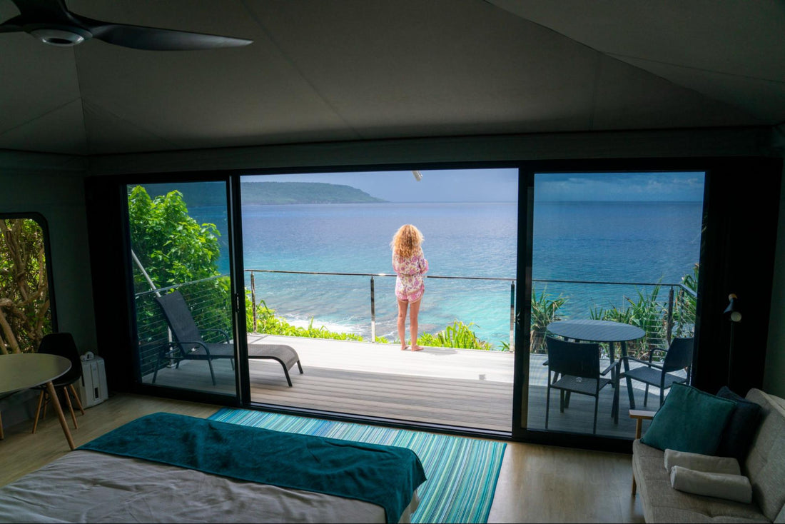 Are you looking for accommodation in a remarkable location that offers panoramic views of the uninhabited coastline from the comfort of your bed? Check out Swell Lodge! Now partnered with ecoLinen, guests' stay is now even more luxurious and comfortable.